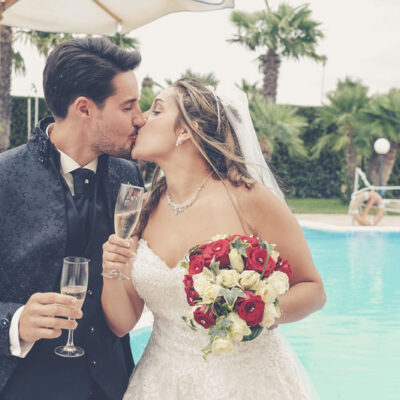 Bacio degli sposi Matrimonio in Abruzzo Villa Medici Hotel
